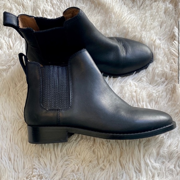 Madewell Leather Chelsea Boot - Picture 2 of 8